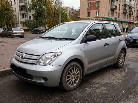 Toyota Ist