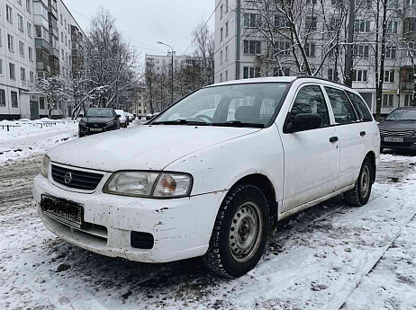 Nissan AD